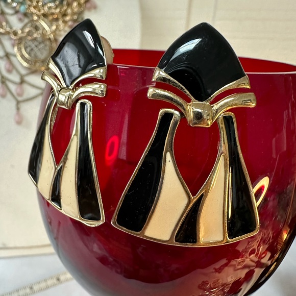 Abstract 80’s black beige door knocker style earrings - Picture 3 of 6